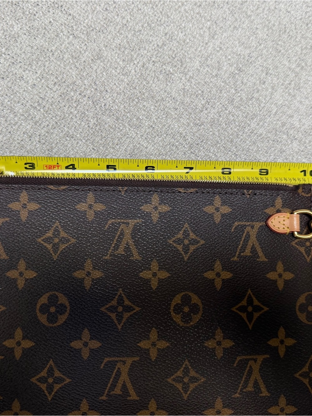 Louis Vuitton Neverfull Pochette - Picture 5 of 5